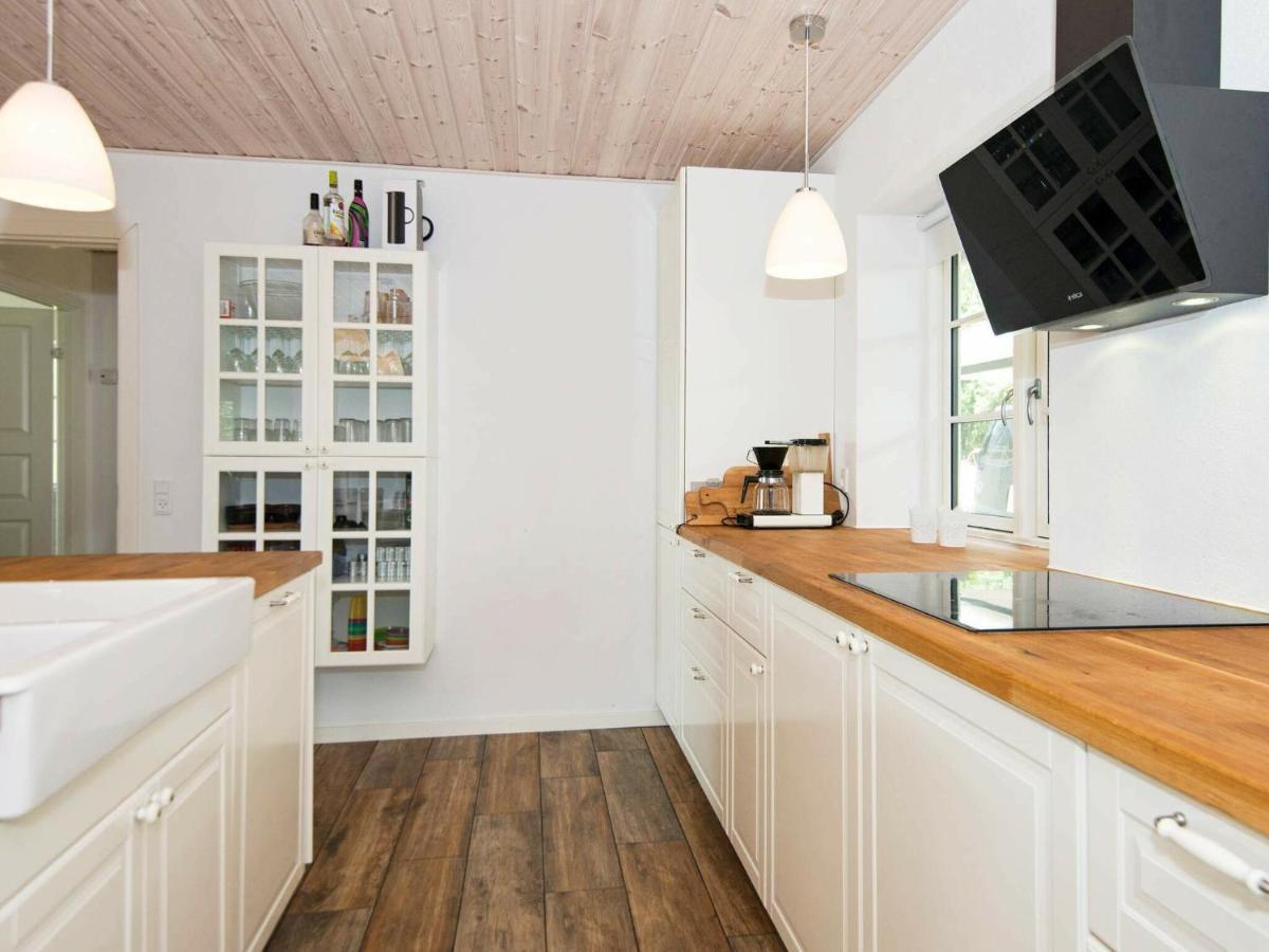 10 Person Holiday Home In Glesborg ภายนอก รูปภาพ
