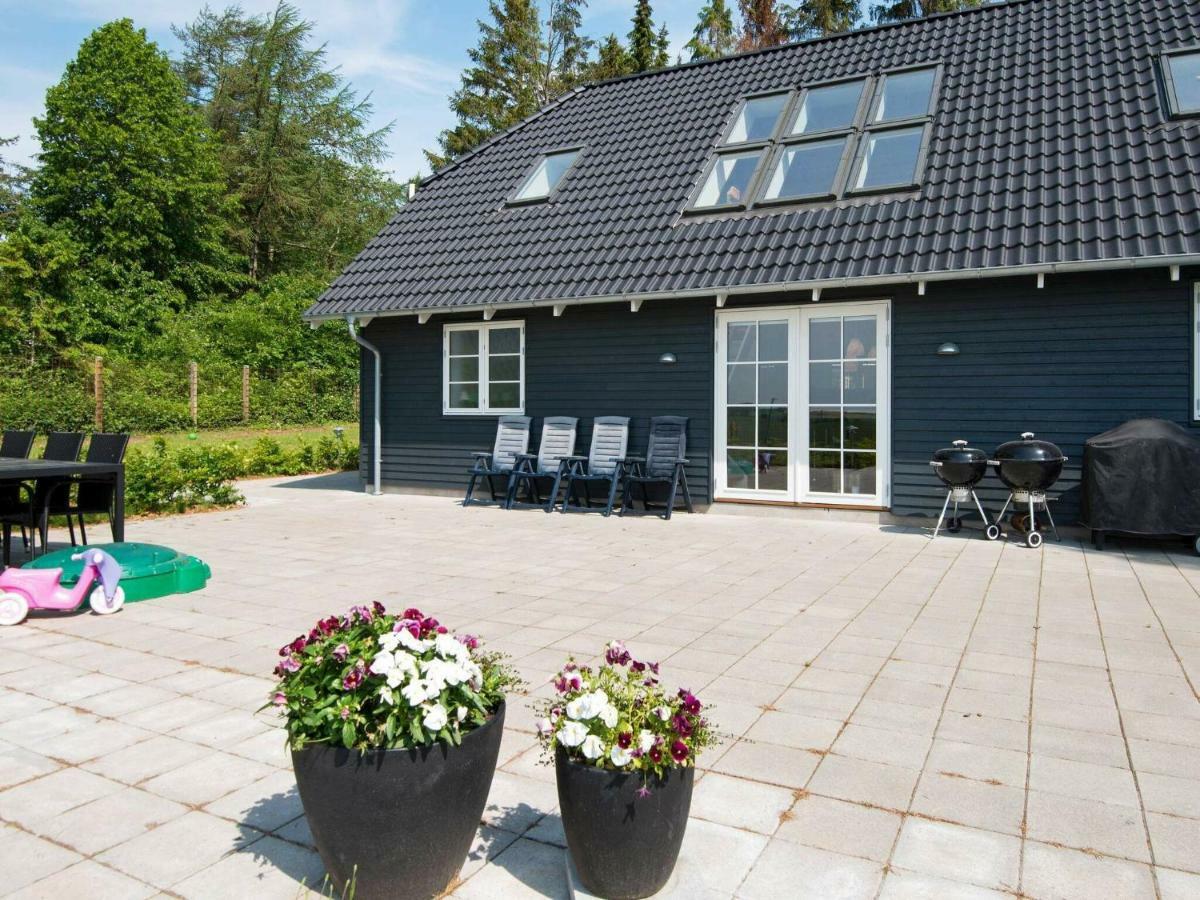 10 Person Holiday Home In Glesborg ภายนอก รูปภาพ